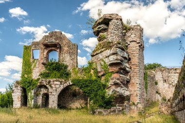 Bild: Burg Neuscharfeneck